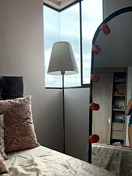 AnnaCastillo  online show from 10-26-25, 12:49