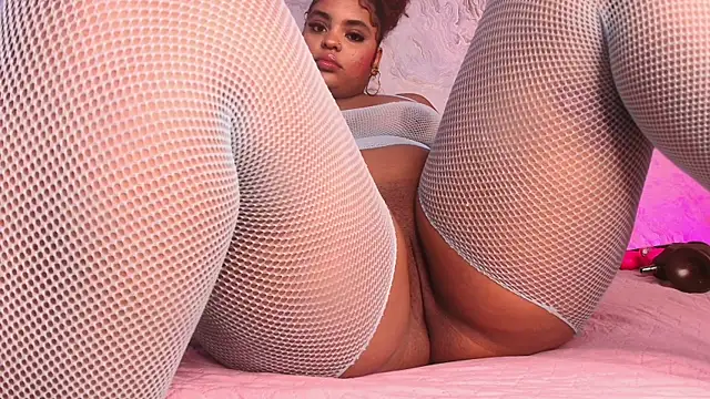 jones maddy  online show from 10-08-25, 11:56