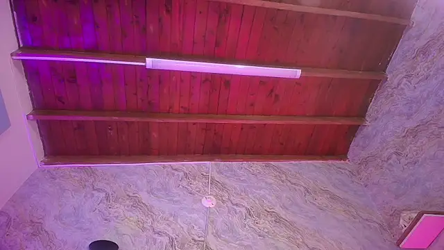 jones maddy  online show from 11-04-25, 11:58