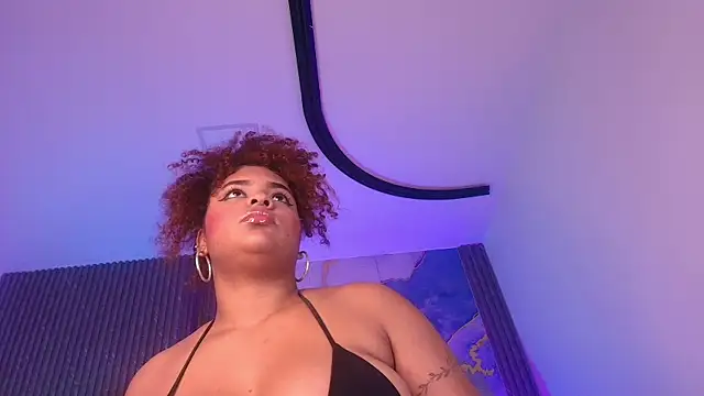 jones maddy  online show from 01-09-26, 12:01