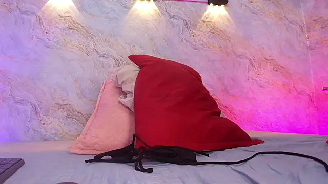 jones maddy  online show from 10-01-25, 11:58