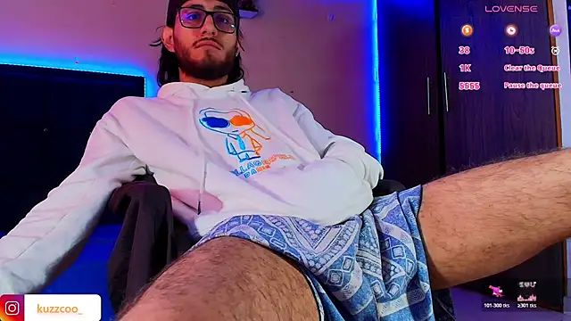 kuzzcoo online show from 11-13-25, 03:49