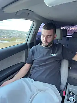 ElChapoGuzman95 online show from 10-28-25, 05:39