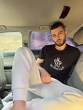 ElChapoGuzman95 online show from 02-10-26, 08:46