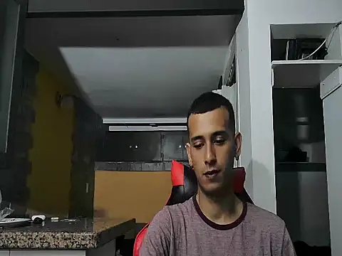 talktome4 online show from 02-25-26, 01:28