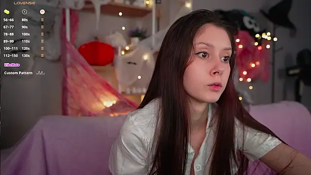 Melissa shawty  online show from 10-31-25, 01:52