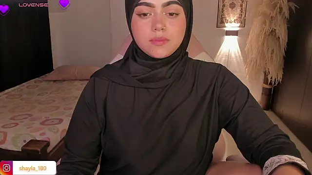 shayla 18 online show from 10-23-25, 02:43