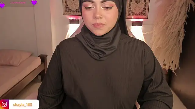 shayla 18 online show from 04-30-26, 08:57