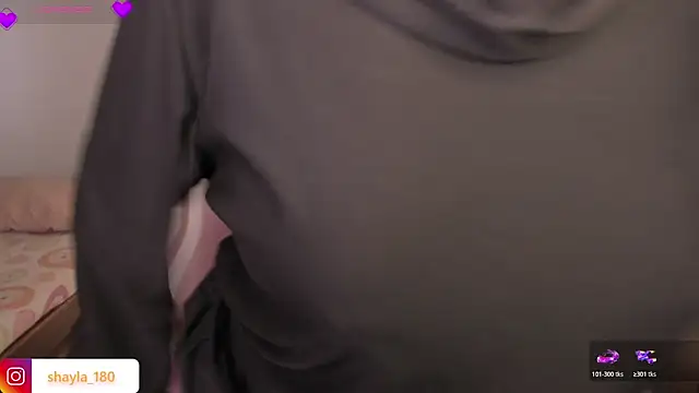 shayla 18 online show from 04-27-26, 10:19