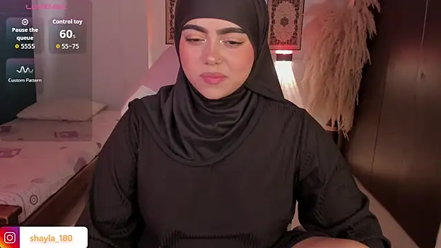 shayla 18 online show from 12-22-25, 08:31