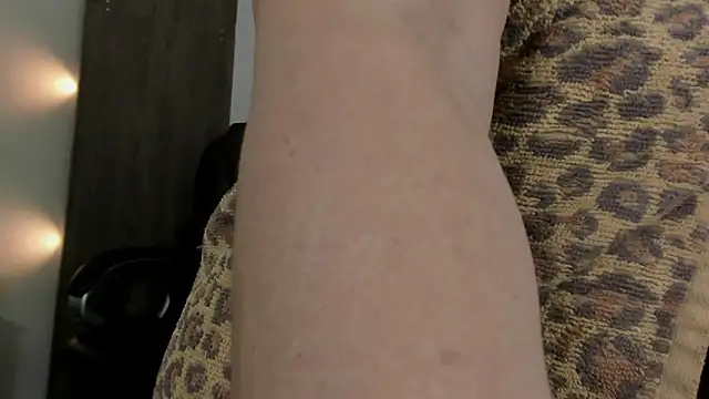 Cheryl JONES online show from 12-04-25, 05:50