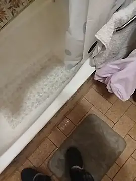 Snapshot of Neria chatting on 02-15-26, 06:18 Neria online show from 02-15-26, 06:18