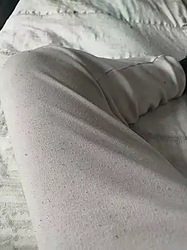 Snapshot of Neria chatting on 02-16-26, 03:43 Neria online show from 02-16-26, 03:43