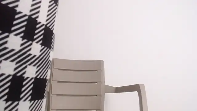 drake brwon 23 online show from 12-17-25, 05:01