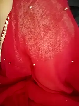 Snapshot of Mounika25 chatting on 03-08-25, 03:02 Mounika25 online show from 03-08-25, 03:02