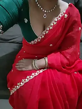 Snapshot of Mounika25 chatting on 08-07-26, 06:36 Mounika25 online show from 08-07-26, 06:36