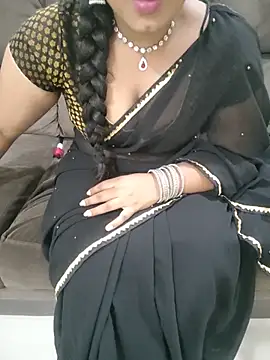 Snapshot of Mounika25 chatting on 05-15-26, 06:17 Mounika25 online show from 05-15-26, 06:17