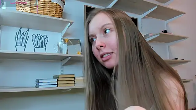 Snapshot of Peggy_Beauty chatting on 02-21-26, 10:12 Peggy Beauty online show from 02-21-26, 10:12