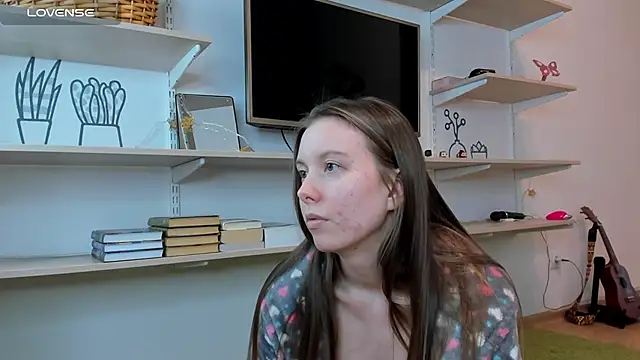 Snapshot of Peggy_Beauty chatting on 02-18-26, 04:03 Peggy Beauty online show from 02-18-26, 04:03