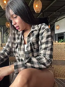 HannahW  online show from 02-19-26, 06:27