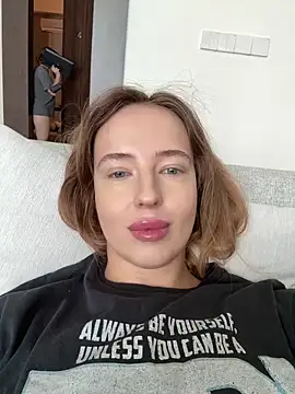 Nura n Sarah online show from 04-11-26, 05:15