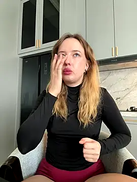 Nura n Sarah online show from 12-17-25, 05:12