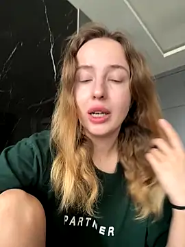 Nura n Sarah online show from 11-19-25, 05:07