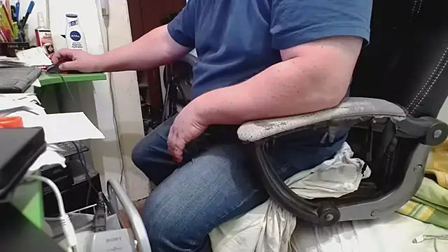 tipko123 online show from 10-02-25, 01:47