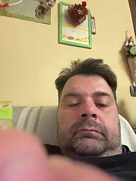 Snapshot of h4cAlex chatting on 03-21-25, 07:02 h4cAlex online show from 03-21-25, 07:02