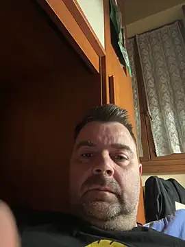 Snapshot of h4cAlex chatting on 05-06-26, 07:51 h4cAlex online show from 05-06-26, 07:51