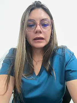 Snapshot of alicee16 chatting on 03-15-25, 08:10 alicee16 online show from 03-15-25, 08:10