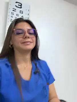Snapshot of alicee16 chatting on 01-11-25, 04:14 alicee16 online show from 01-11-25, 04:14