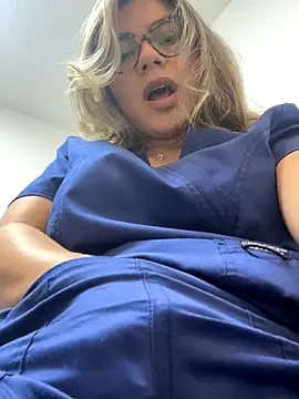 alicee16 online show from 11-19-25, 09:26