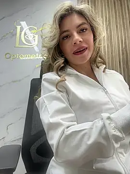 Snapshot of alicee16 chatting on 07-18-26, 05:10 alicee16 online show from 07-18-26, 05:10
