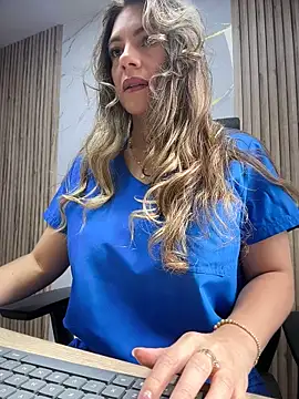 alicee16 online show from 05-19-26, 04:03