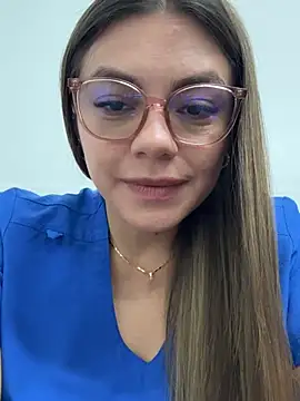 Snapshot of alicee16 chatting on 03-08-25, 08:14 alicee16 online show from 03-08-25, 08:14