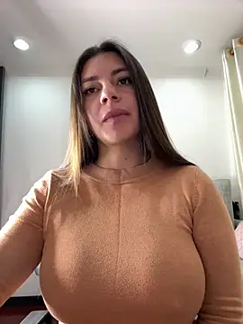 Snapshot of alicee16 chatting on 01-14-25, 12:54 alicee16 online show from 01-14-25, 12:54
