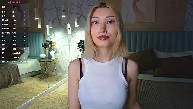 CarolReeves online show from 03-18-26, 04:52