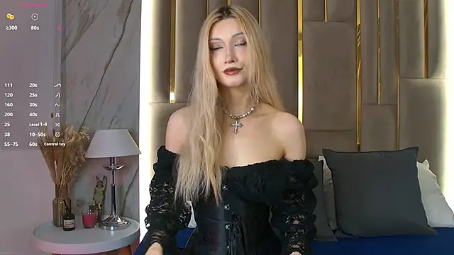 CarolReeves online show from 11-08-25, 06:06