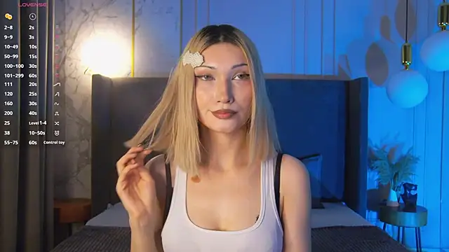 CarolReeves online show from 05-07-26, 04:54