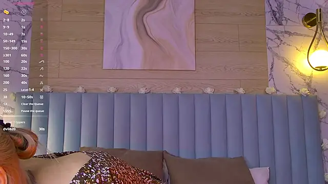Snapshot of CarolReeves chatting on 03-15-25, 12:34 CarolReeves online show from 03-15-25, 12:34