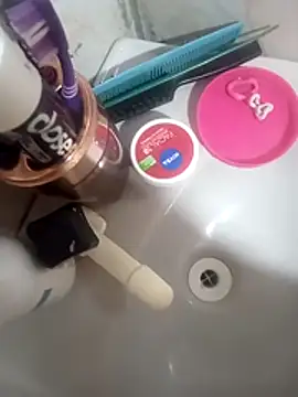 Raquelluciano online show from 03-17-26, 05:27