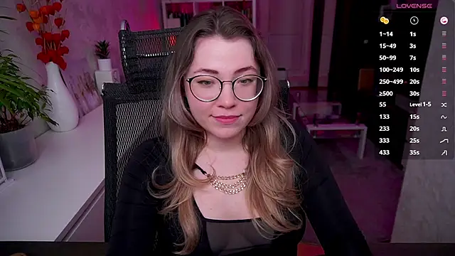 RemyCute online show from 04-19-26, 06:10