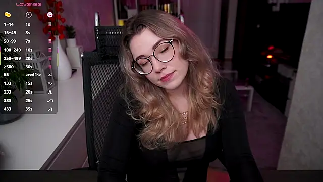 RemyCute online show from 10-29-25, 06:07