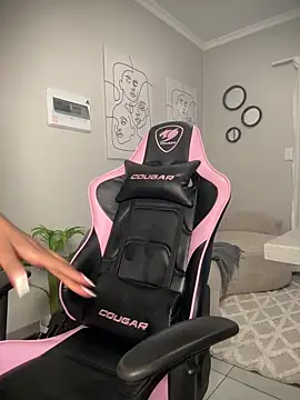 Neelo-Smith online show from 09-28-25, 03:41