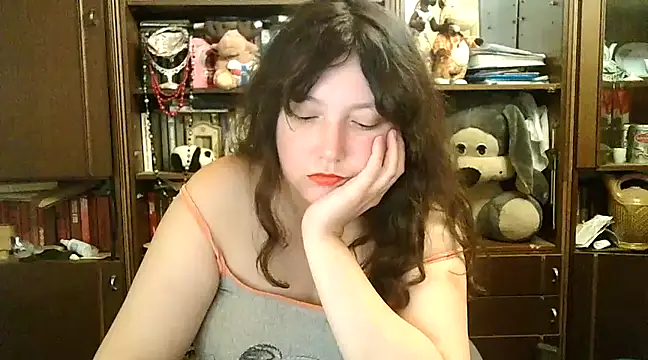 Snapshot of CarrieQPeach chatting on 12-11-24, 08:18 CarrieQPeach online show from 12-11-24, 08:18