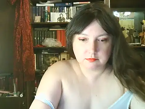 Snapshot of CarrieQPeach chatting on 10-11-25, 07:15 CarrieQPeach online show from 10-11-25, 07:15