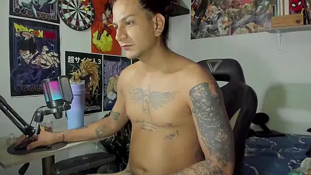 Snapshot of dariell_smokesexx chatting on 07-14-26, 02:23 dariell smokesexx online show from 07-14-26, 02:23
