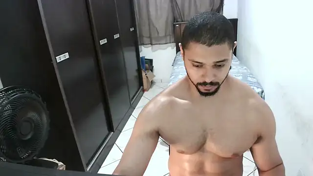 Snapshot of Brian_Aries chatting on 02-22-25, 03:56 Brian Aries online show from 02-22-25, 03:56