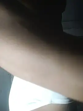 Snapshot of rounakhunk chatting on 10-25-25, 05:24 rounakhunk online show from 10-25-25, 05:24